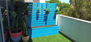 Planter with Security Screen